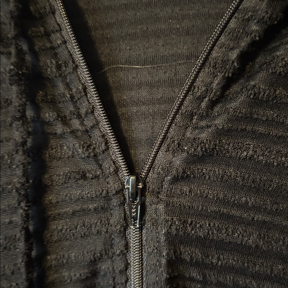 Zip-Up Coverup - Picture 4 of 7